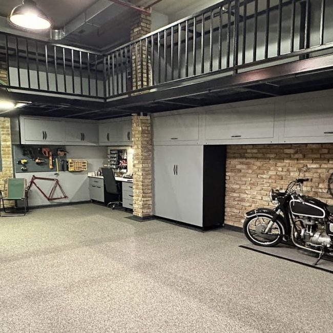 Wie beeinflusst Streusalz die Steinteppich winterfest Köln Eigenschaften? Viele Nutzer aus NRW berichten: kein Schaden durch Streusalz keine Farbveränderung kein Materialverlust Wichtig ist die Verwendung von hochwertigem PU-Bindemittel, das salzbeständig ist.