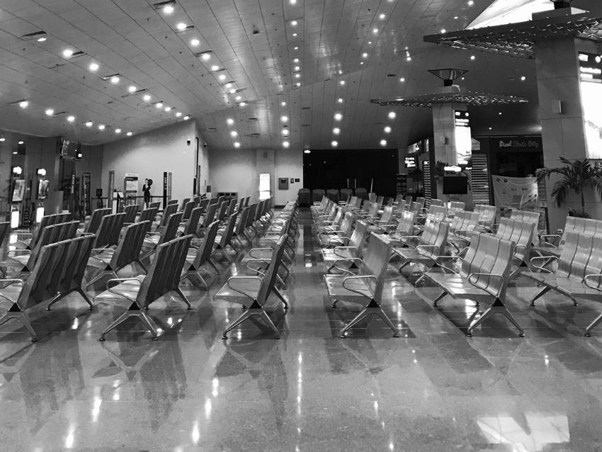 Nutzung und Belastung Ein Boden für den Wohnbereich wird anders aufgebaut als ein Boden für Werkstatt oder Garage. Faktoren sind: Fahrzeugverkehr Punktlasten durch Maschinen Chemikalienbelastung erhöhte Rutschhemmung Je höher die Beanspruchung, desto robuster muss das System sein – entsprechend steigen die Epoxidharzboden Kosten Köln.